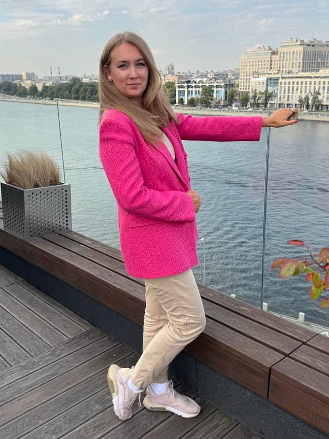Анна Тихонова